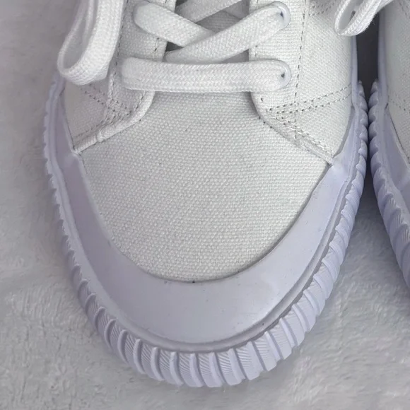 LEVI'S Emma Winter White Low Profile Platform Sneaker--7.5 - Picture 4 of 13